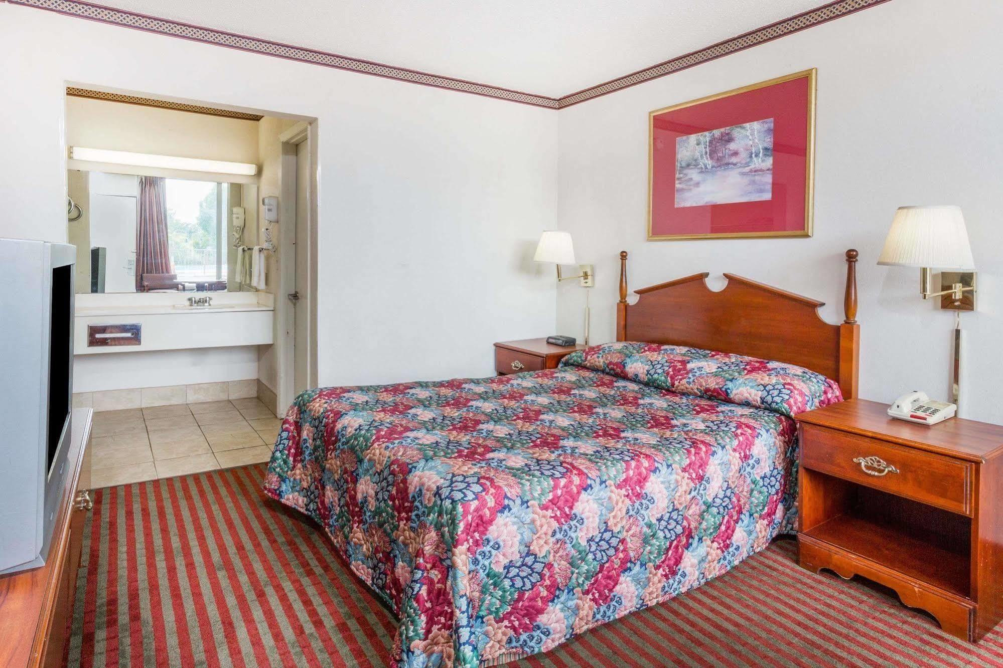 Quality Inn Verona - Staunton North Экстерьер фото